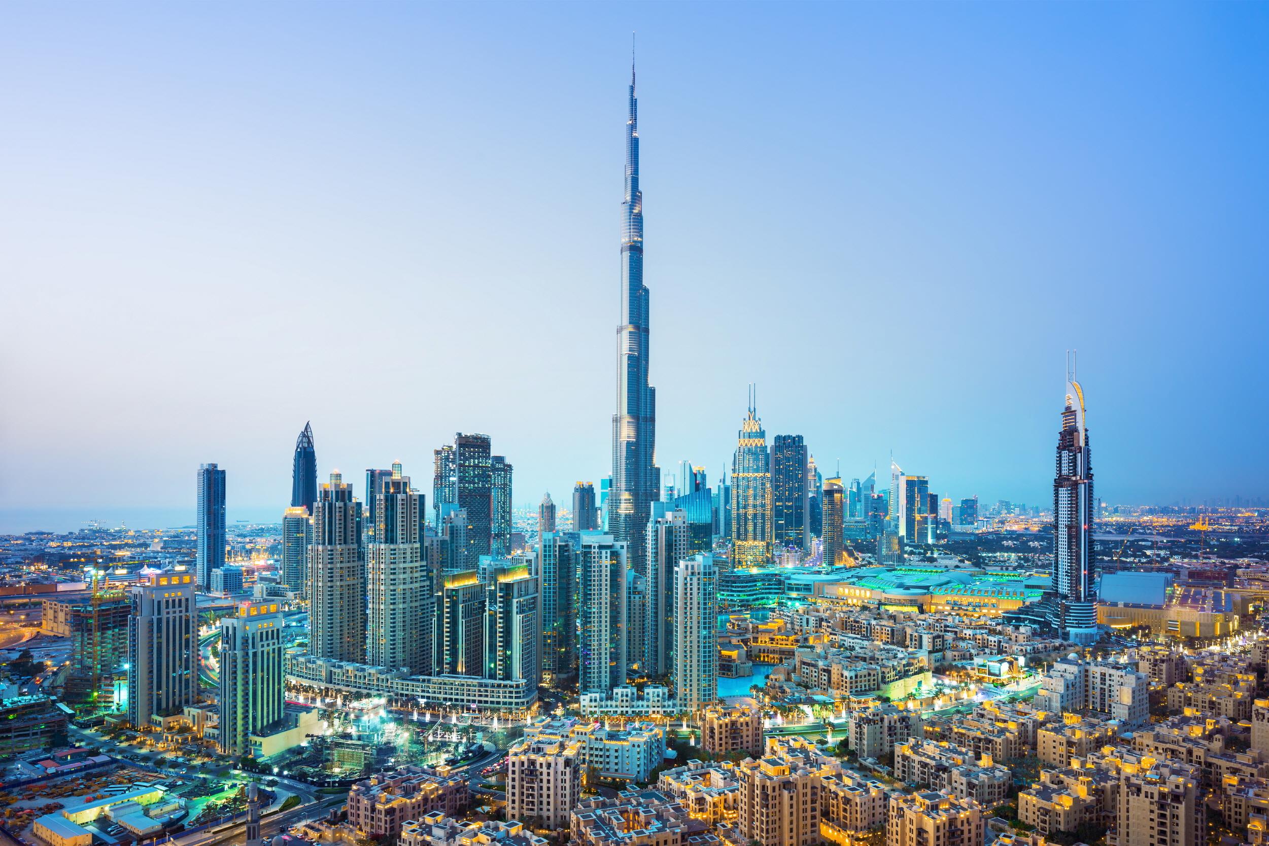 AEDXB3202301_0002.jpg?CMD=resize&width=100%